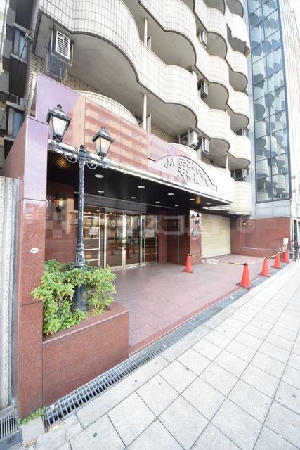 14/23 エントランス