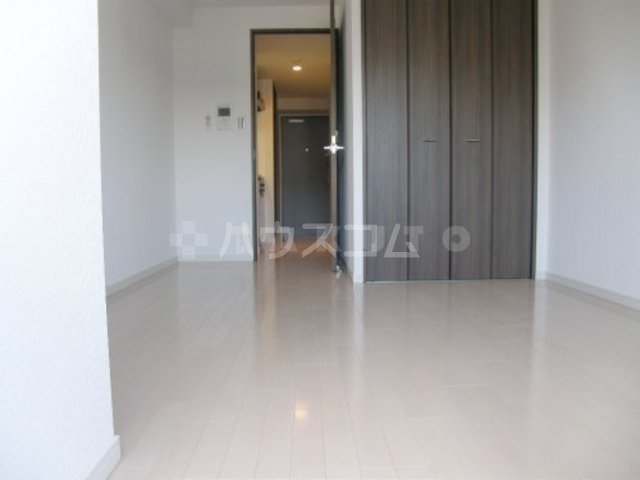 15/23 エントランス