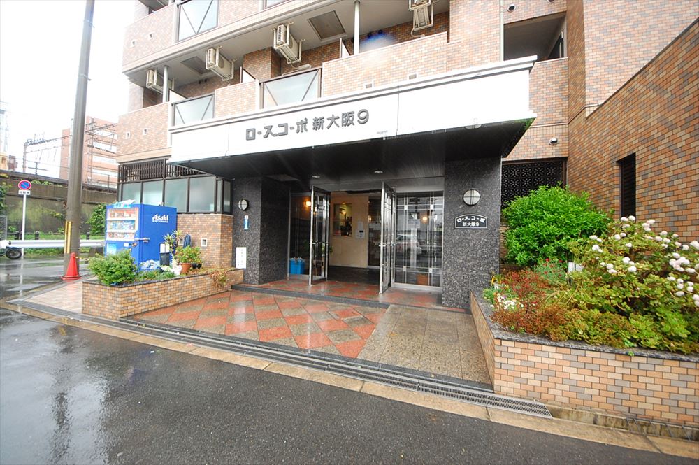 建物エントランス