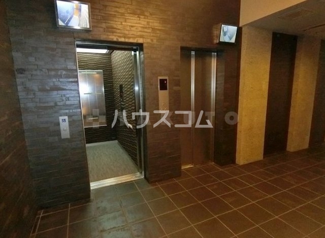 15/25 エントランス