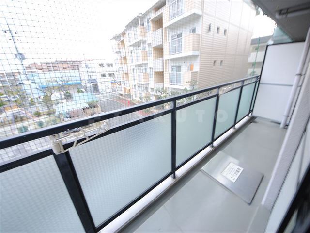 21/30 バルコニー