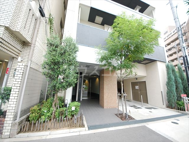 22/25 エントランス