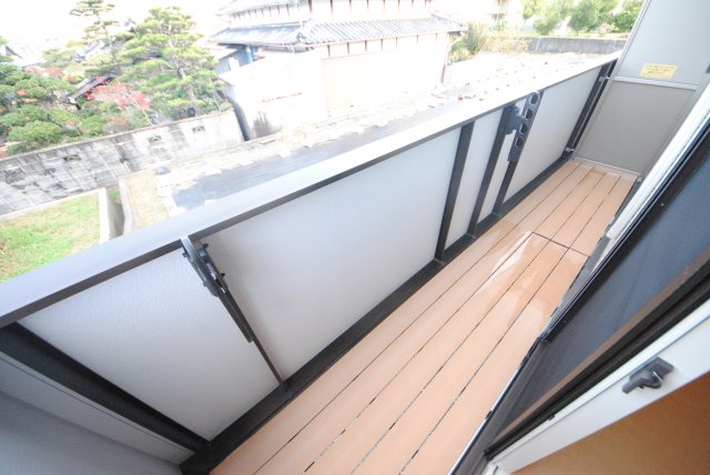 19/30 バルコニー