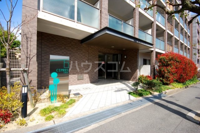 20/29 エントランス