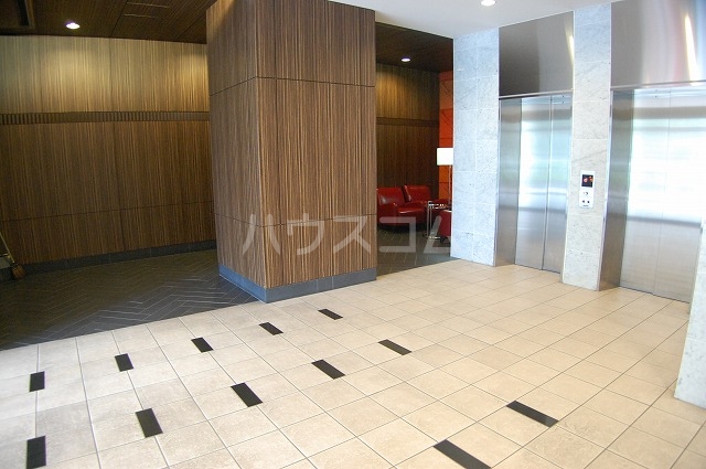 15/25 エントランス