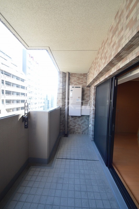 20/30 バルコニー