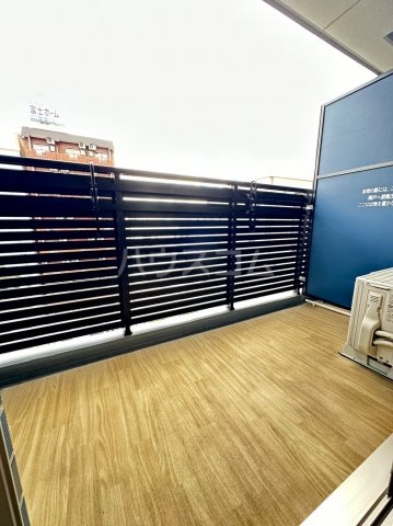 19/30 バルコニー