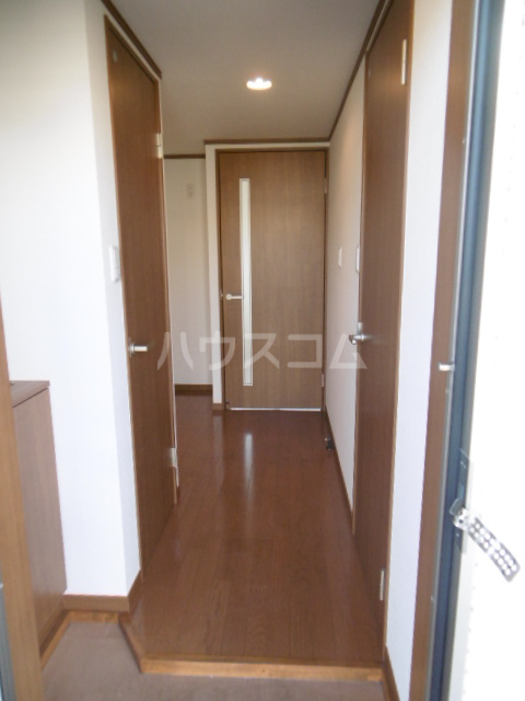 19/27 エントランス