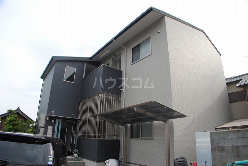 21/23 エントランス