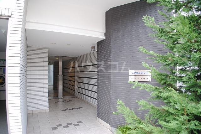 22/30 エントランス