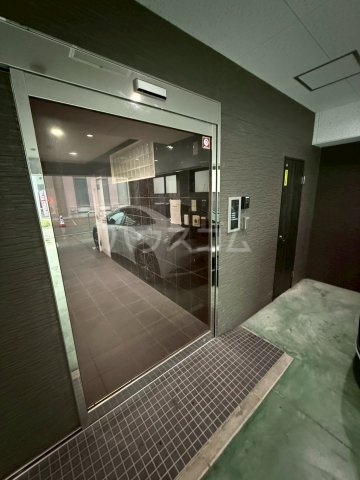 2/5 エントランス