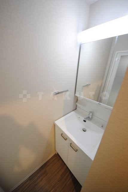 13/30 洗面