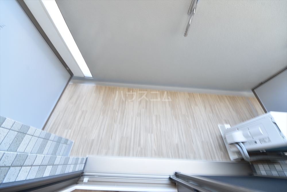 17/28 バルコニー