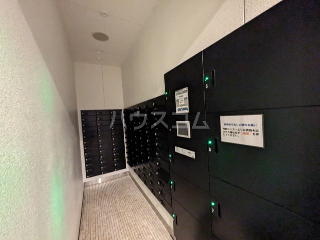 22/30 エントランス