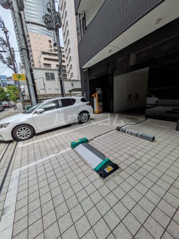23/30 駐車場