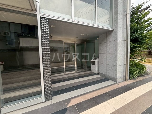 29/30 エントランス