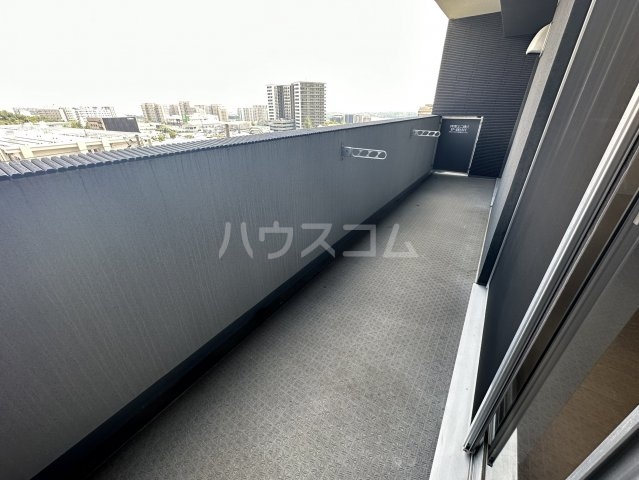 20/27 バルコニー
