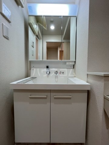 13/30 洗面