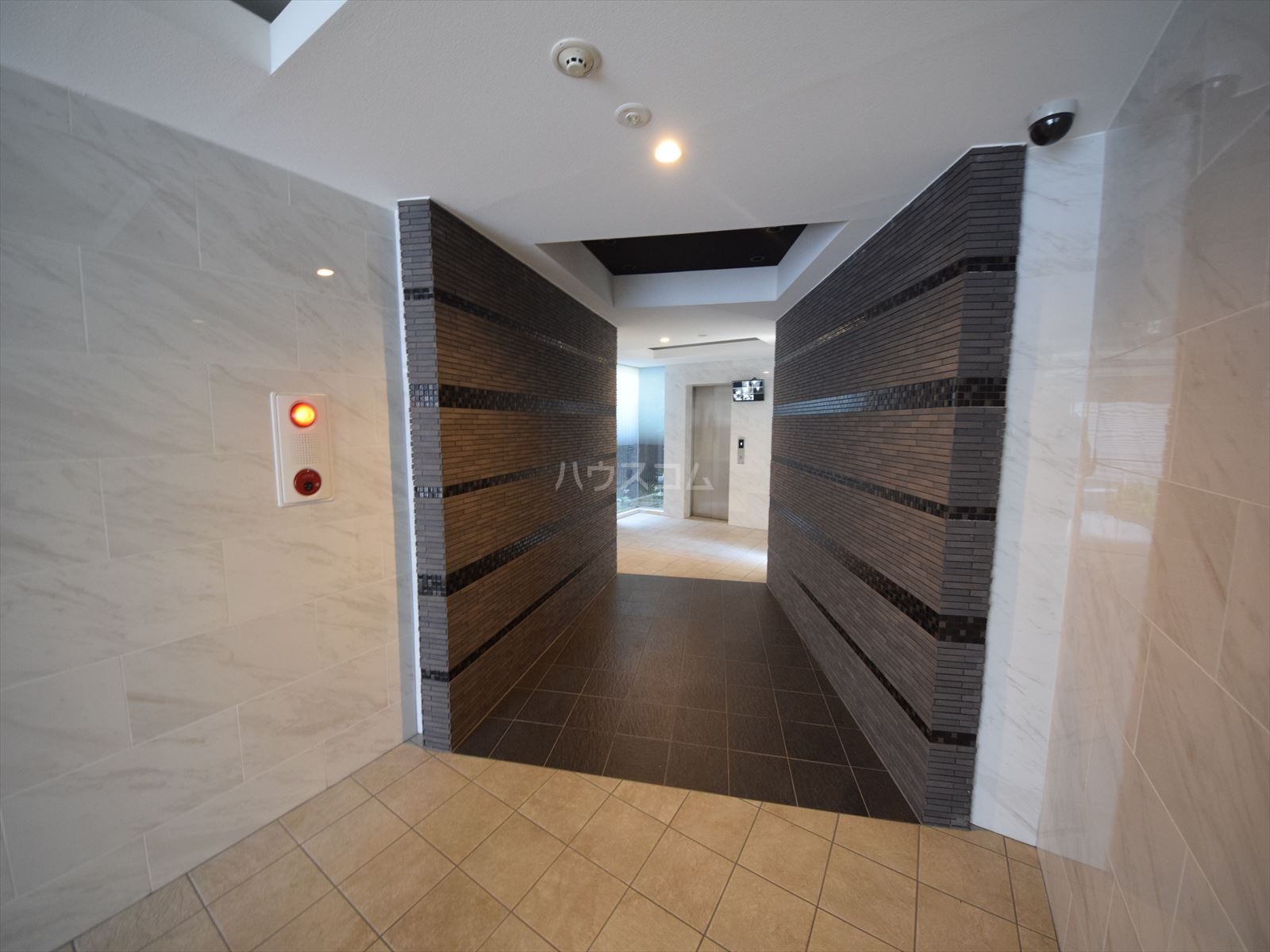 29/30 エントランス