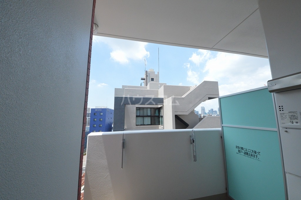 19/30 バルコニー