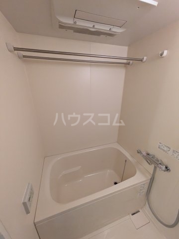 13/30 浴室