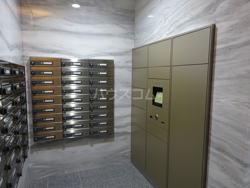 19/29 エントランス