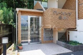 16/25 エントランス