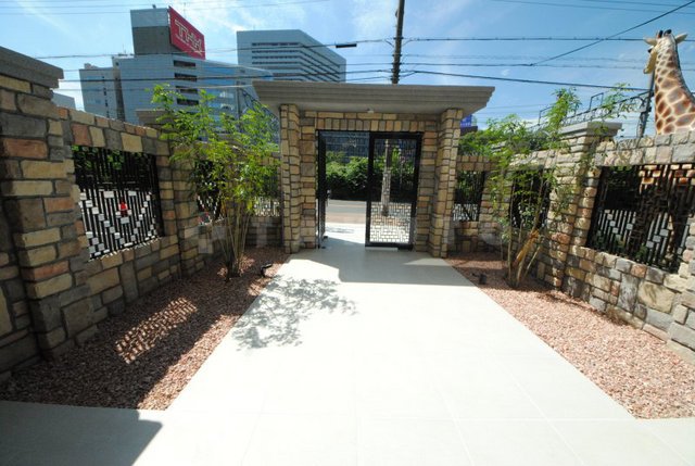 19/29 エントランス