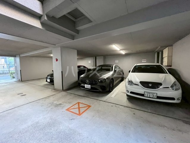 21/30 駐車場