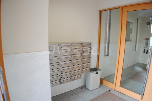 15/25 エントランス