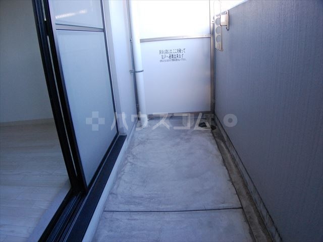 17/27 バルコニー