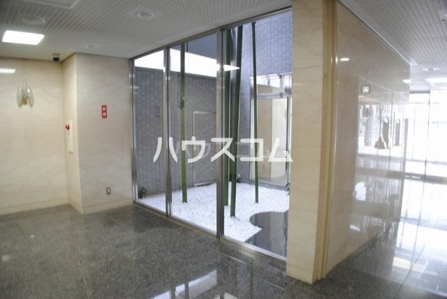 15/25 エントランス