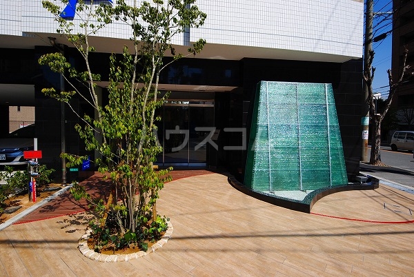 21/29 エントランス