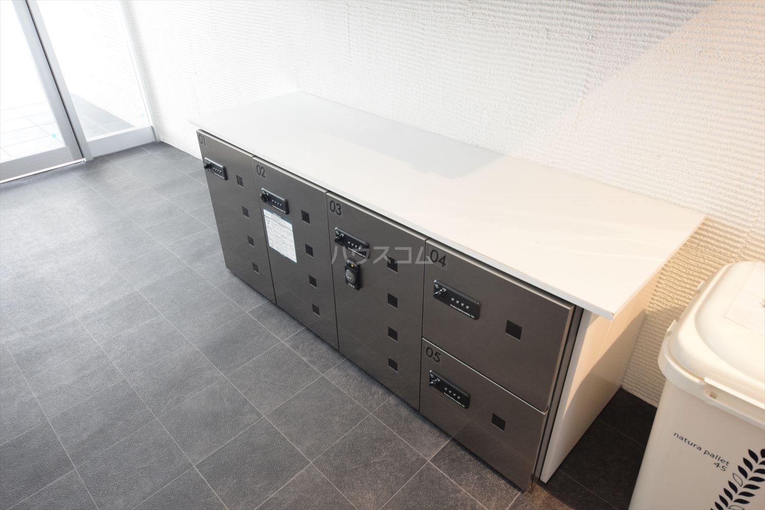 22/29 エントランス