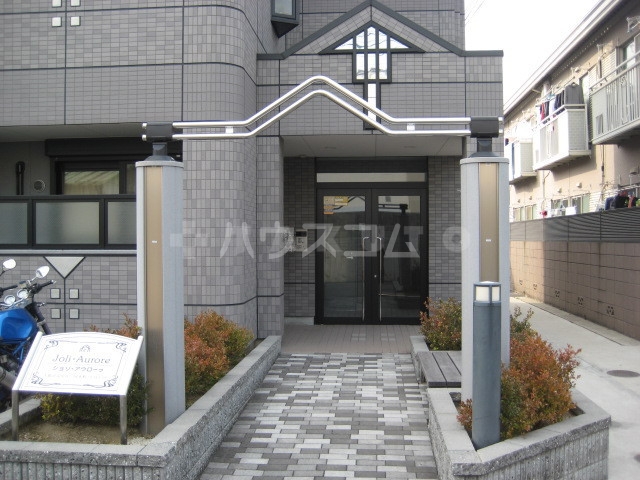 20/29 エントランス