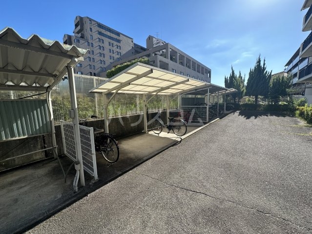 20/27 駐車場