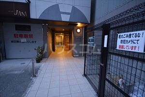 16/26 エントランス