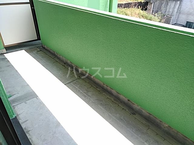 18/27 バルコニー