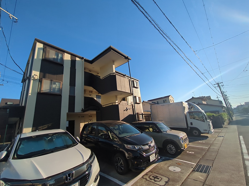 2/7 駐車場