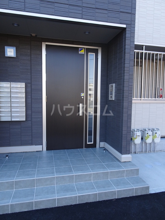 22/24 エントランス