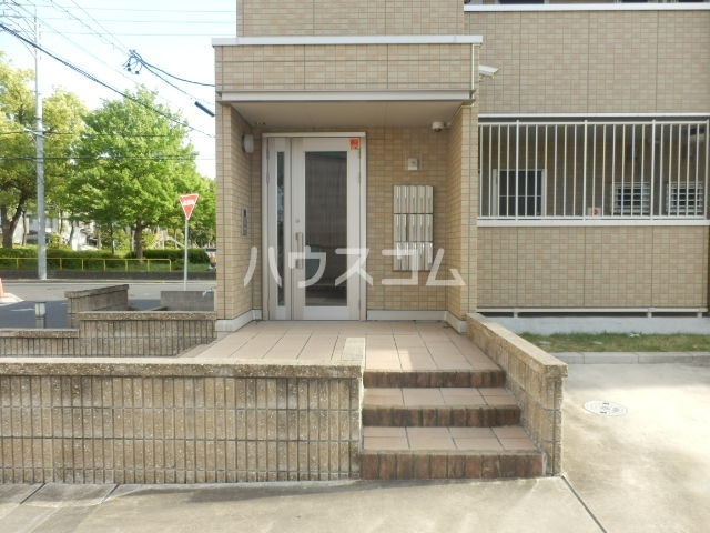 15/18 エントランス