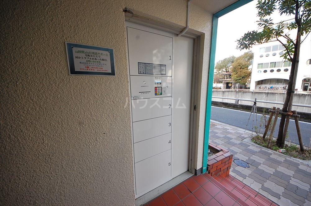 15/25 エントランス