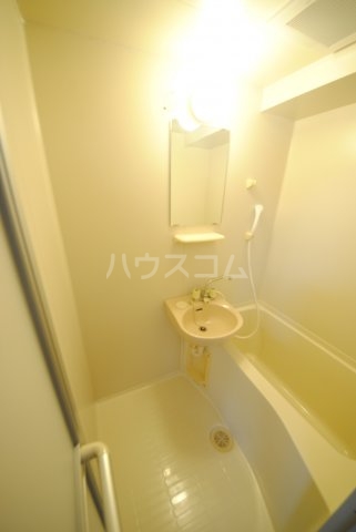 13/25 浴室
