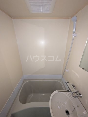 14/27 浴室