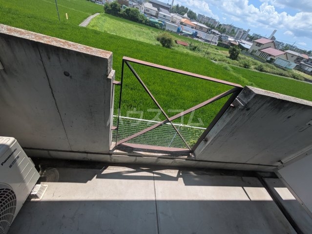 15/27 バルコニー