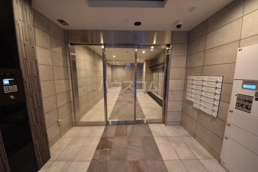 20/25 エントランス