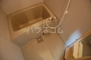13/29 浴室