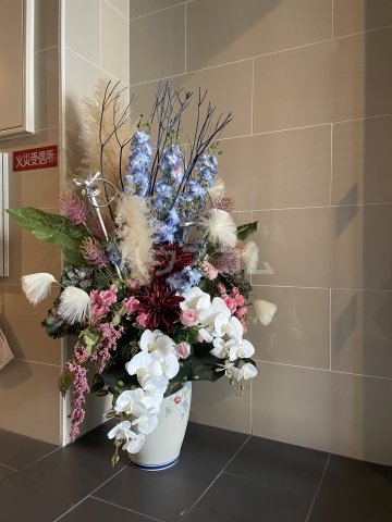 24/30 エントランス