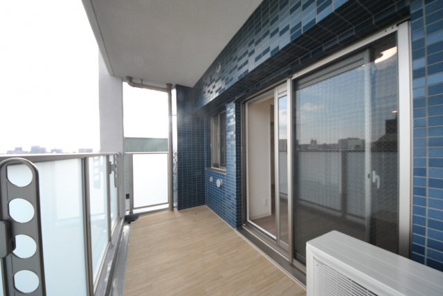 14/27 バルコニー