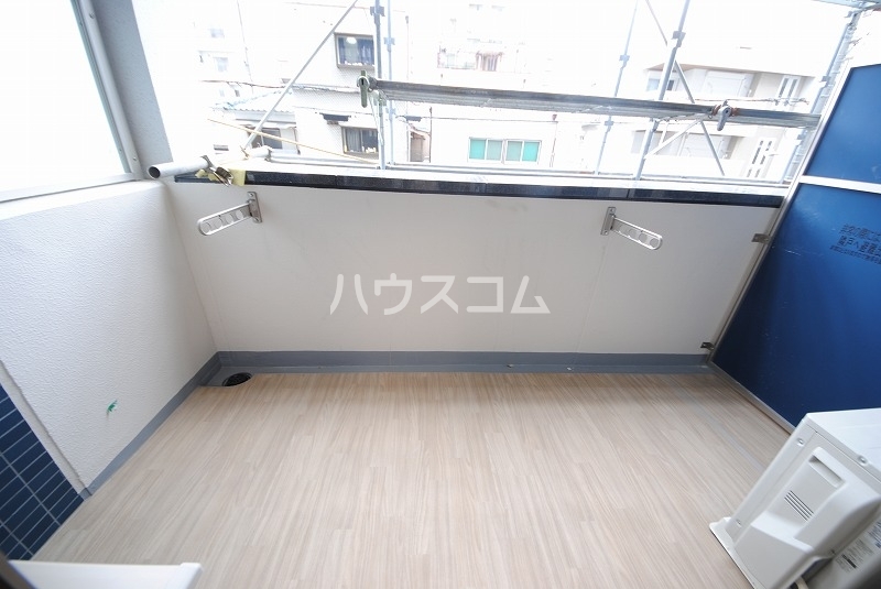 23/30 バルコニー